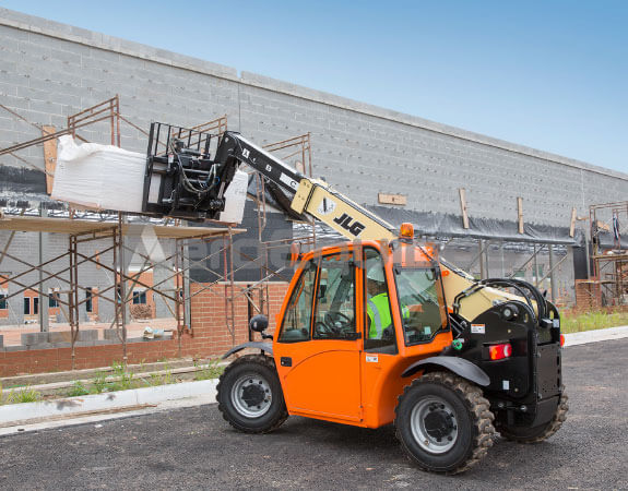Manipulador telescópico telehandler